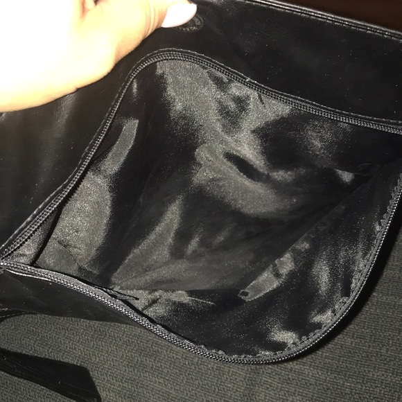 Rocker twin set—Black studded and cheetah clutches - Picture 4 of 8